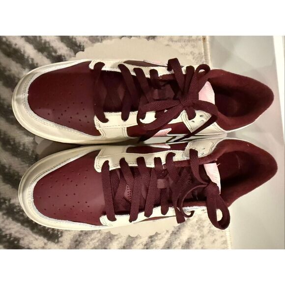 Nike Men\'s Dunk Low Retro PRM Valentines Day 2023 Sneakers Burgundy & Tan Size 9